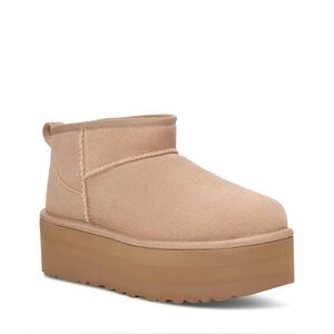 Ugg Ultra Mini Platform in Sand